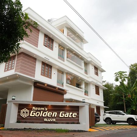 Neom'S Golden Gate Hotel Alwaye Kültér fotó
