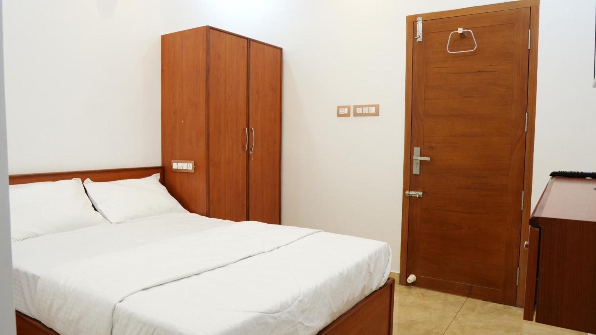 Neom'S Golden Gate Hotel Alwaye Kültér fotó